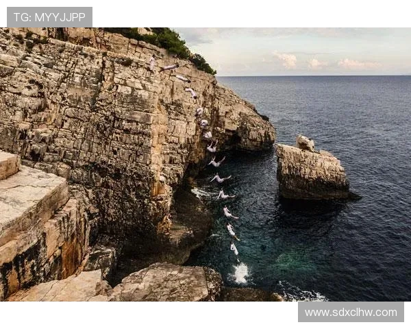 赛后分析：杭州极限运动队与深圳极限运动队的默契配合与战术探讨